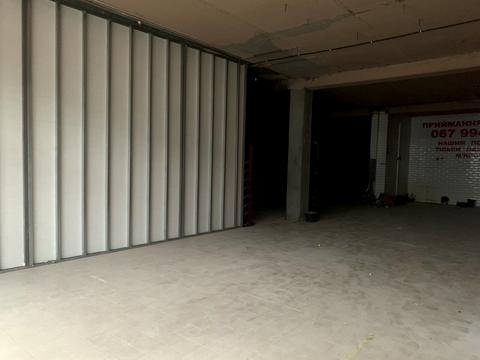 комерційна за адресою Червоної Калини просп. (Володимира Маяковського), 15-А