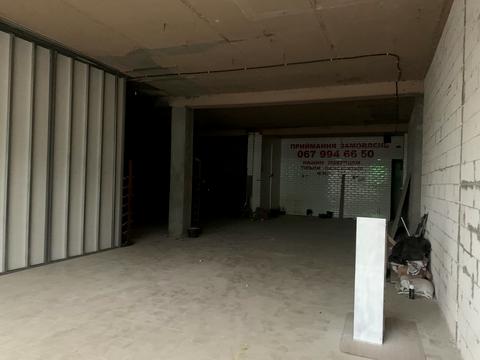 комерційна за адресою Червоної Калини просп. (Володимира Маяковського), 15-А