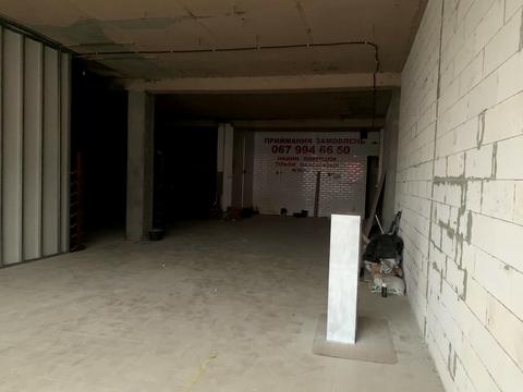 комерційна за адресою Червоної Калини просп. (Володимира Маяковського), 15-А