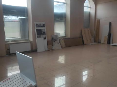 комерційна за адресою Польова вул., 47