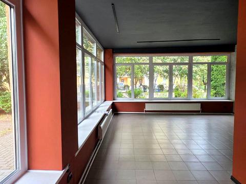 комерційна за адресою Лобановського, 21