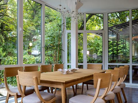 будинок за адресою Володимира Самійленка вул. (), 18