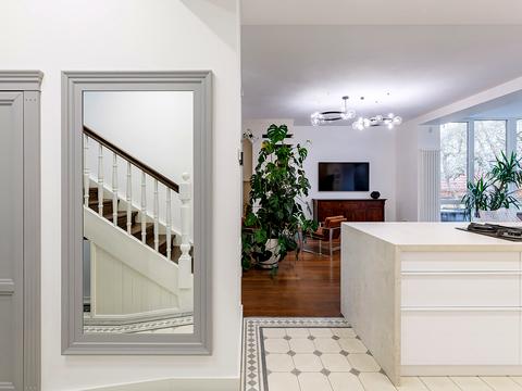 будинок за адресою Володимира Самійленка вул. (), 18