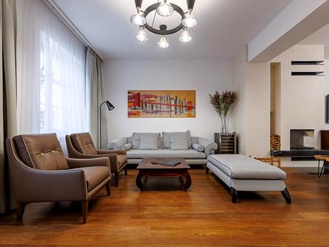 будинок за адресою Володимира Самійленка вул. (), 18