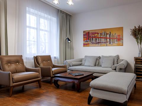 будинок за адресою Володимира Самійленка вул. (), 18