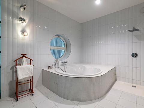 будинок за адресою Володимира Самійленка вул. (), 18