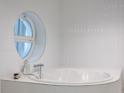 будинок за адресою Володимира Самійленка вул. (), 18