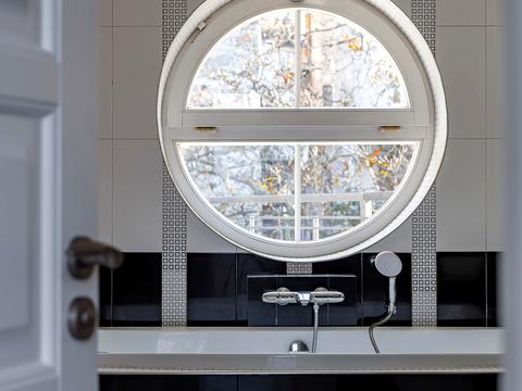 будинок за адресою Володимира Самійленка вул. (), 18