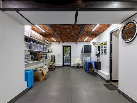 будинок за адресою Володимира Самійленка вул. (), 18