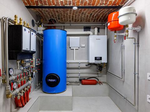 будинок за адресою Володимира Самійленка вул. (), 18