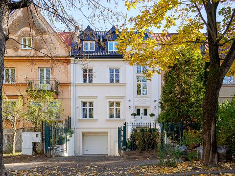 будинок за адресою Володимира Самійленка вул. (), 18