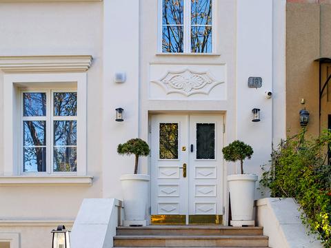 будинок за адресою Володимира Самійленка вул. (), 18