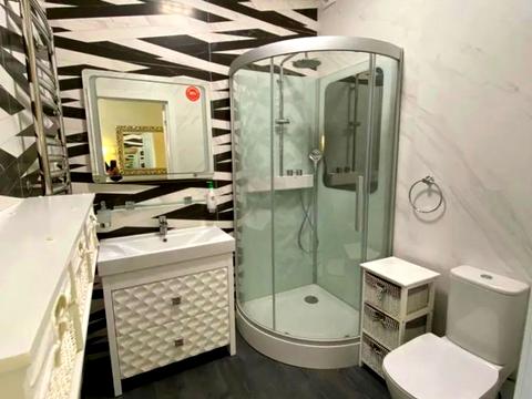 комерційна за адресою Кловський узвіз, 7-А