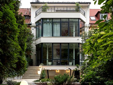 будинок за адресою Володимира Самійленка вул. (), 18