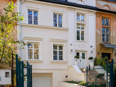 будинок за адресою Володимира Самійленка вул. (), 18