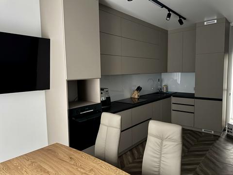 будинок за адресою Райдужна вул., 65