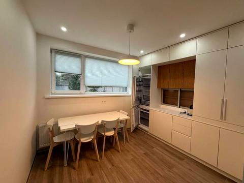 будинок за адресою Олександра Матросова вул., 23