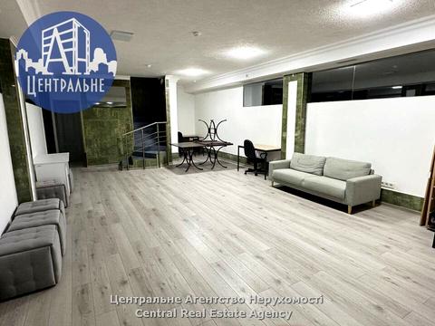 комерційна за адресою Вокзальна, 21А