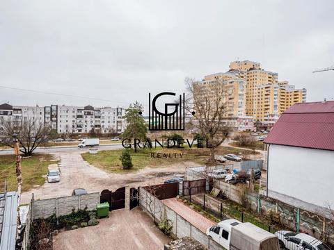 квартира за адресою Лютнева вул., 1-1А