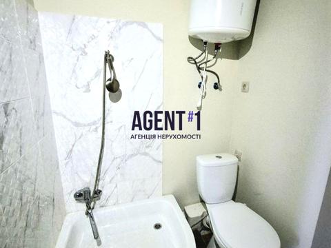 комерційна за адресою Машинобудівників вул., 23