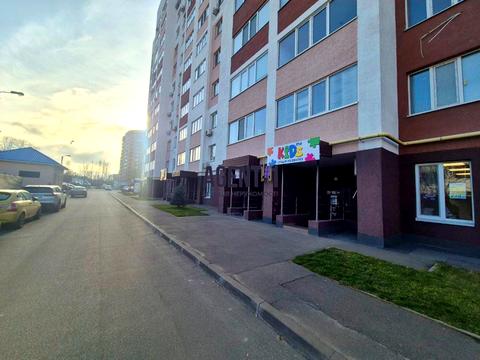 комерційна за адресою Машинобудівників вул., 23