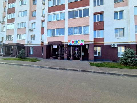 комерційна за адресою Машинобудівників вул., 23