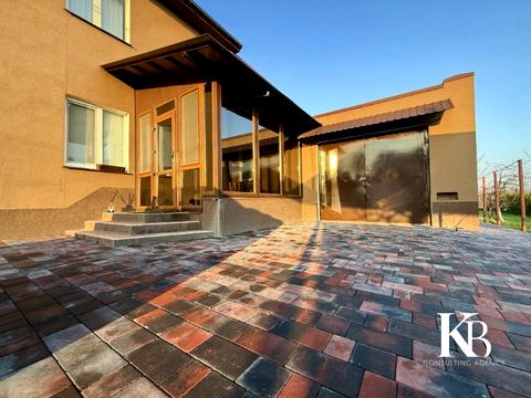 будинок за адресою Щаслива