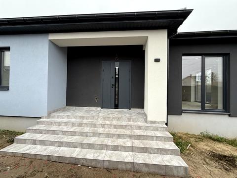 будинок за адресою Шкуринці