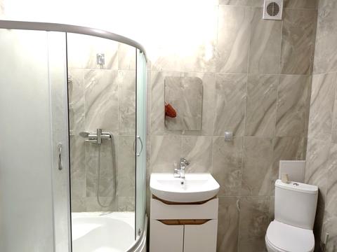 квартира за адресою Віктора Некрасова вул. (Північно-Сирецька), 8