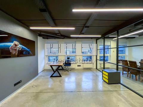 комерційна за адресою Велика Васильківська вул. (Червоноармійська), 67/7