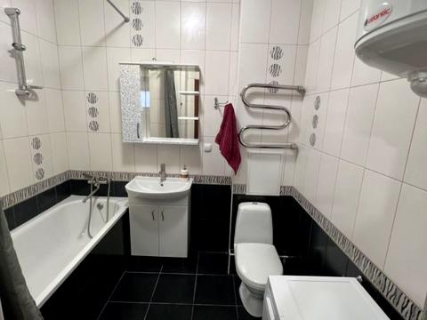 квартира по адресу Ревуцкого ул., 7-В