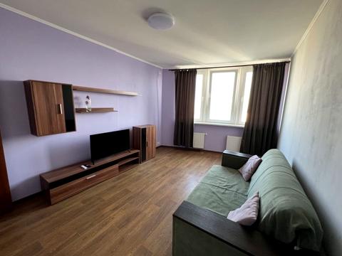 квартира по адресу Ревуцкого ул., 7-В