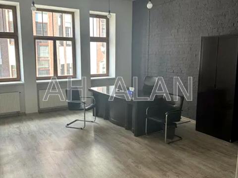 коммерческая по адресу Воздвиженская ул., 48