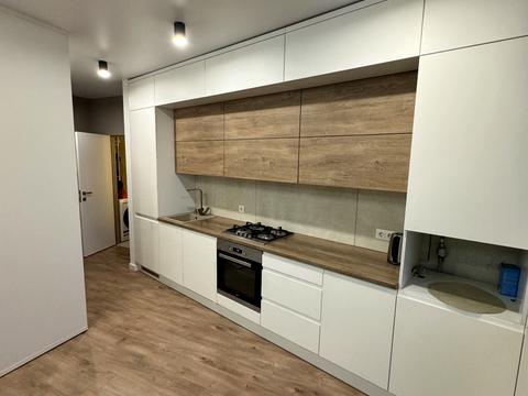 квартира за адресою Героїв Небесної Сотні просп., 16/8