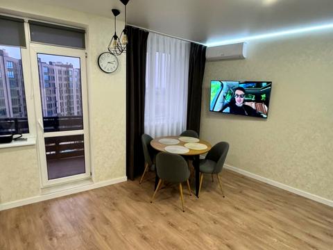 квартира за адресою Героїв Небесної Сотні просп., 16/8