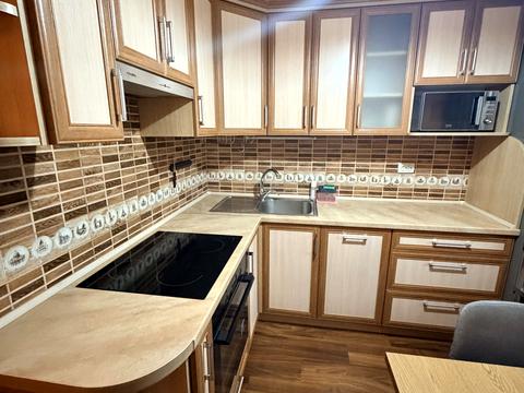 квартира за адресою Грушевського вул., 27