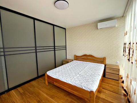 квартира за адресою Олега Мудрака вул. (Генерала Наумова), 1-Б