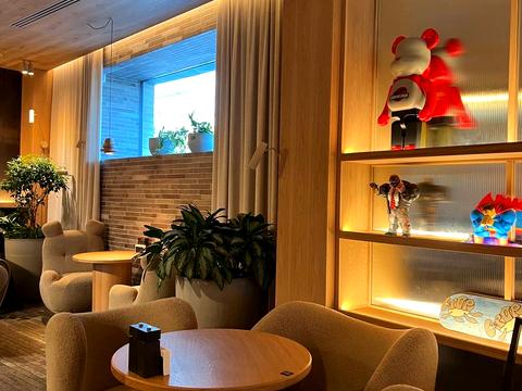 коммерческая по адресу Дмитрия Яворницкого просп. (Карла Маркса), 5