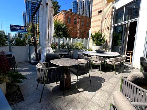 коммерческая по адресу Дмитрия Яворницкого просп. (Карла Маркса), 5