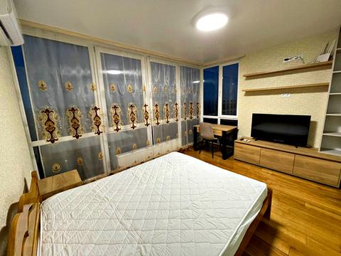 квартира за адресою Олега Мудрака вул. (Генерала Наумова), 1-Б