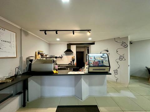 комерційна за адресою Богдана Хмельницького вул., 4 а