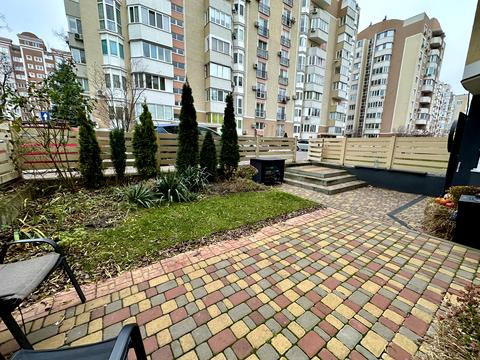 комерційна за адресою Богдана Хмельницького вул., 4 а