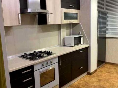 квартира за адресою Романа Шухевича просп. (Генерала Ватутіна), 12-А