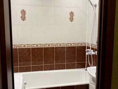 квартира за адресою Романа Шухевича просп. (Генерала Ватутіна), 12-А