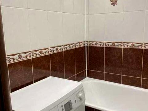 квартира за адресою Романа Шухевича просп. (Генерала Ватутіна), 12-А