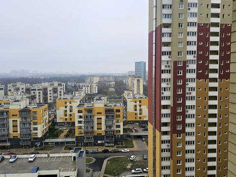 квартира за адресою Сергія Данченка вул., 1