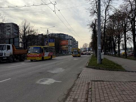 комерційна за адресою Гетьмана Мазепи вул., 164, к9