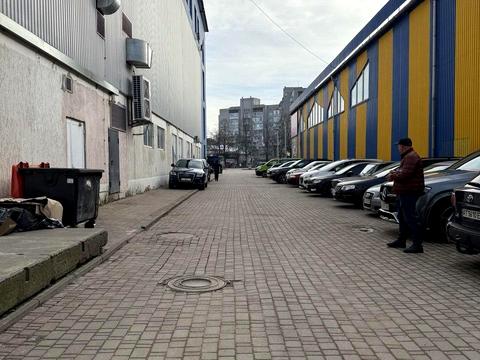 комерційна за адресою Гетьмана Мазепи вул., 164, к9