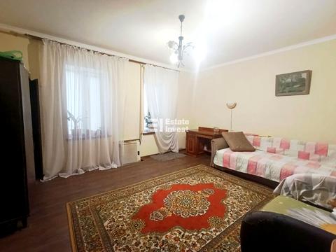 квартира по адресу Героев Небесной Сотни майдан пл. (Руднева), 22