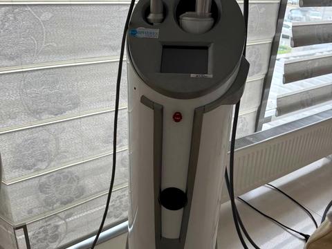 комерційна за адресою Андрія Верхогляда вул. (Михайла Драгомирова), 20